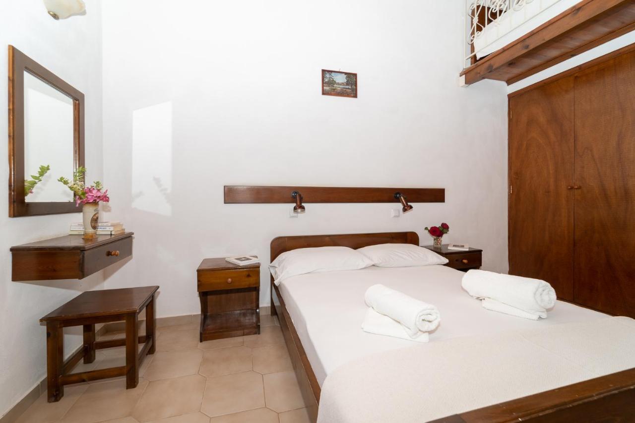 Ilias Apartments Methoni  Dış mekan fotoğraf