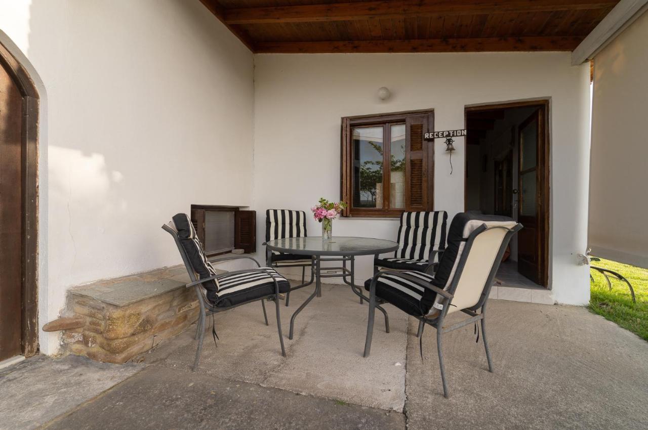Ilias Apartments Methoni  Dış mekan fotoğraf